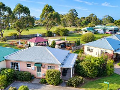 rare-east-coast-tasmania-profitable-accommodation-villas-cottages-separate-da-lo-1