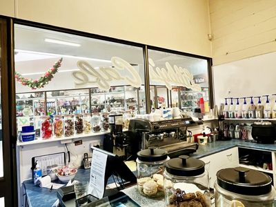 under-contract-long-established-fully-licensed-cafe-for-sale-devonport-t-o-7-30-1