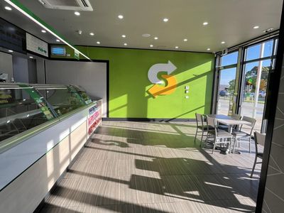 sub-sandwich-franchise-leopold-1