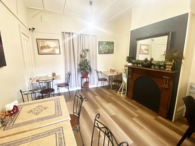 deloraine-bakery-projected-t-o-25f-y-approx-1-5m-only-250k-sav-offers-over-6