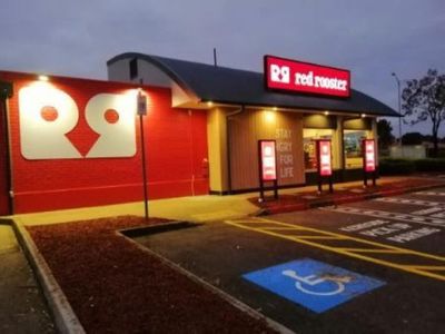 red-rooster-melton-premium-store-3