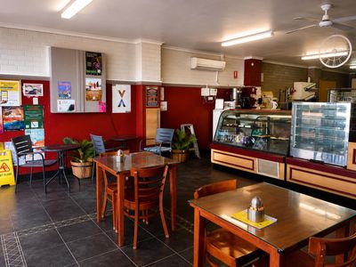 no-ingoing-opportunity-cafe-bakery-do-your-own-business-rent-350-gst-og-weekly-1