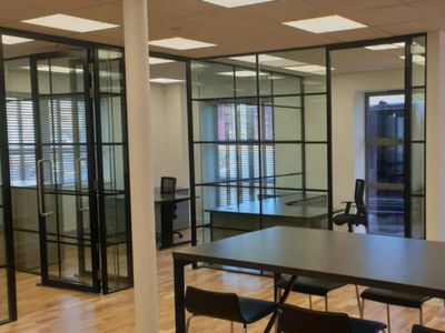 large-aluminium-and-glass-product-manufacturers-0