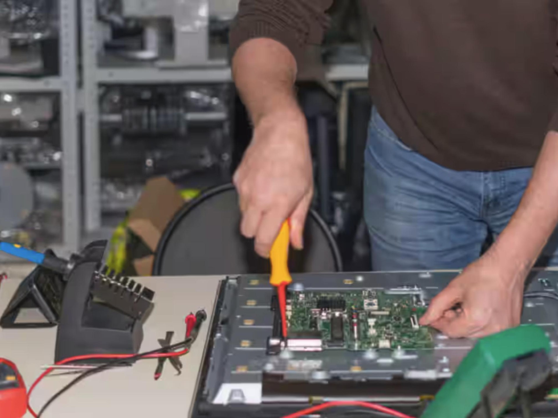 Thirty Years Electronic Repair Business of Success and Growth Potential ...