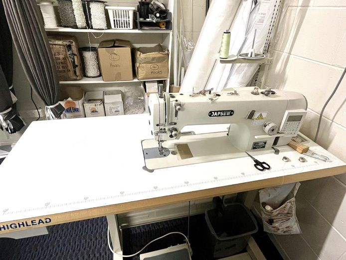blinds-business-devonport-tasmania-working-owners-profit-gt-129k-est-26-yrs-pa-5