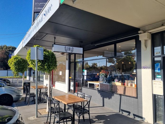 cosy-cheltenham-bakery-cafe-6