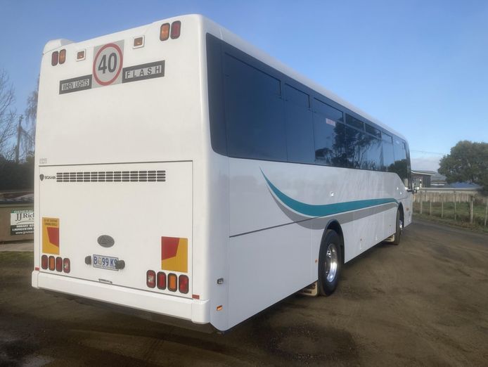 school-bus-contracts-3rd-generation-1-family-76-years-50kono-buses-stable-inco-4