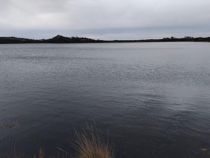 no-ingoing-modern-stylish-sophisticated-water-views-wild-rivers-escape-restaura-5