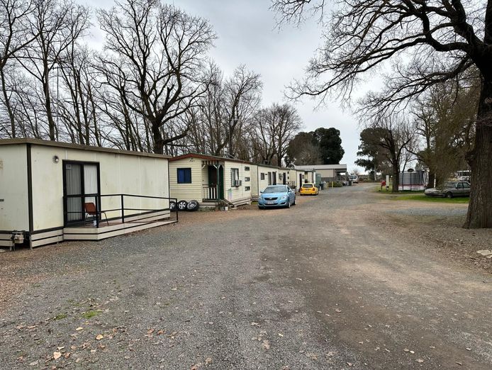 caravan-cabin-park-great-roi-0