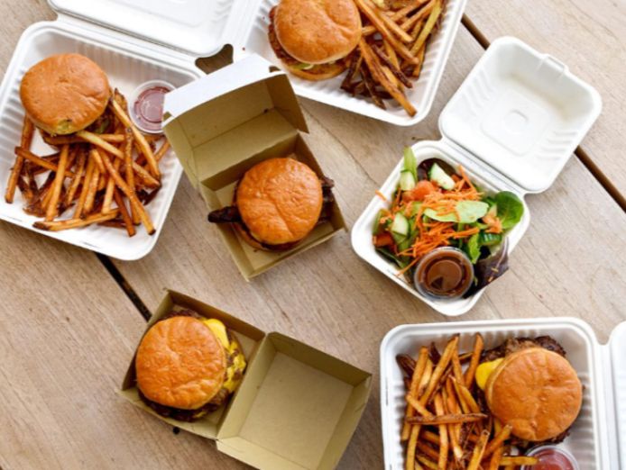 popular-kiosk-opportunity-in-the-heart-of-lake-haven-4