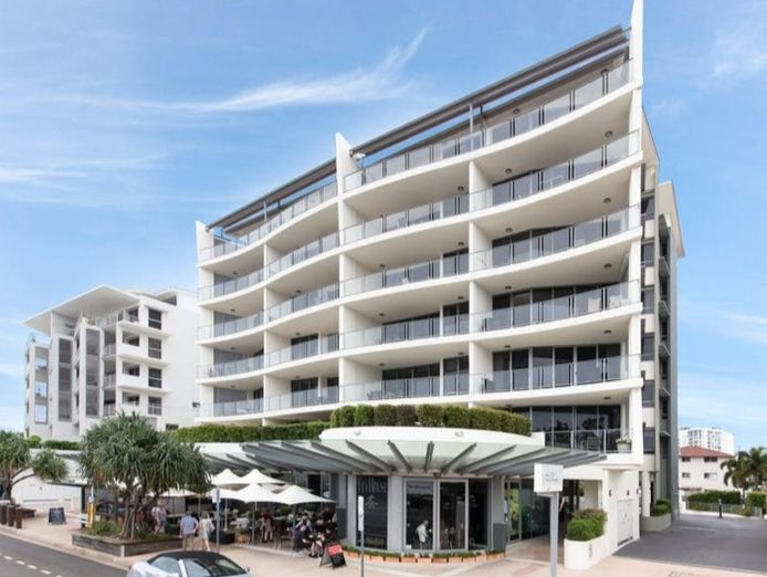 exotic-cafe-and-tea-shop-in-picturesque-waterside-location-sunshine-coast-1