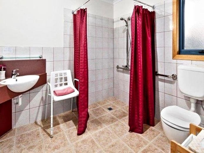 12-modern-fully-furnished-self-contained-units-villas-overnight-or-permanent-let-8
