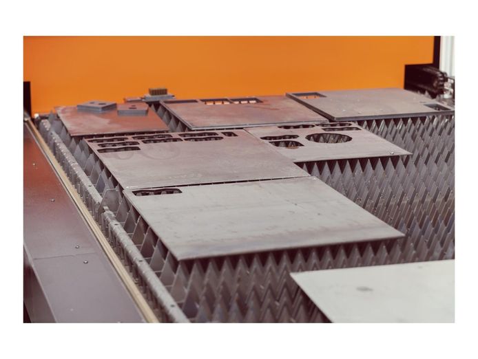 water-jet-cutting-business-4