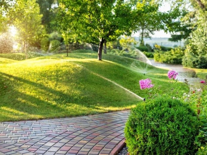long-established-lawn-garden-business-high-income-work-from-anywhere-0