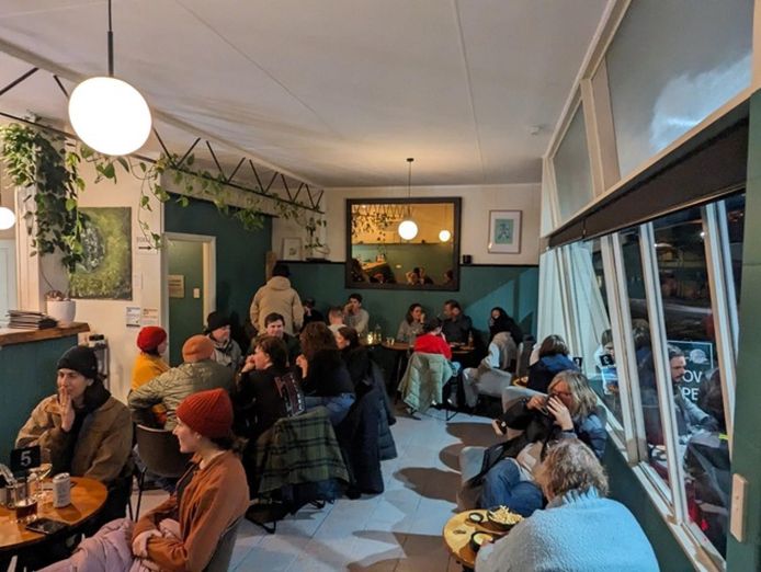 queenstown-wine-bar-proven-lifestyle-upside-0
