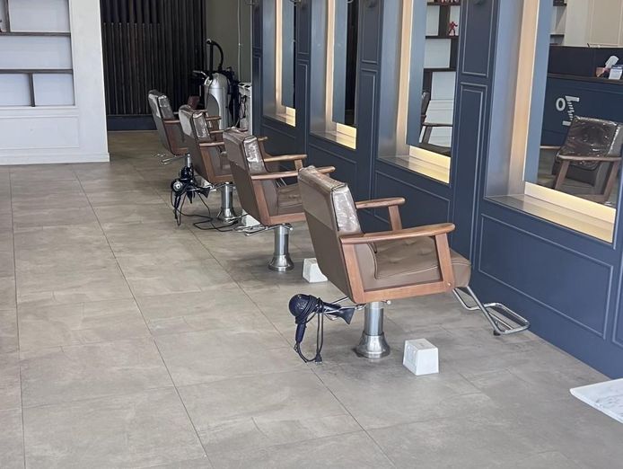 fully-fitted-hair-salon-walk-in-amp-start-trading-5