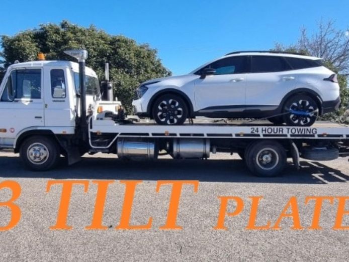 tow-truck-with-13-tilt-plates-0