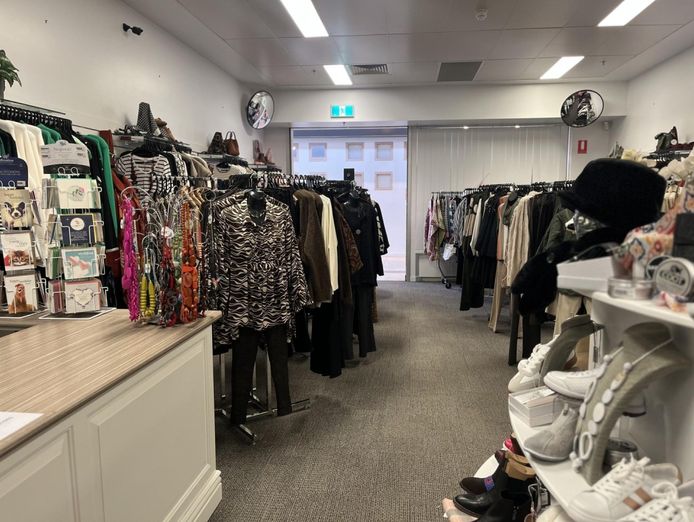 profit-apprx-140-000-ladies-fashion-business-for-sale-trading-5-5-days-attracti-3
