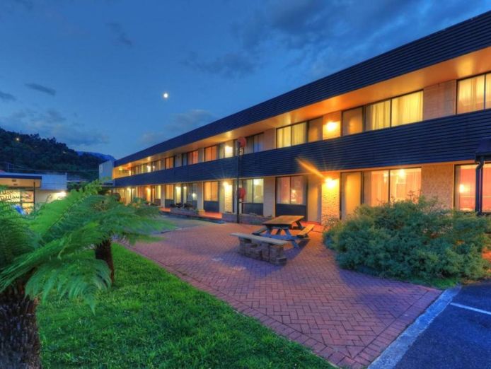 24-room-fhgc-best-value-tasmanian-motel-1-250-000-negotiable-2
