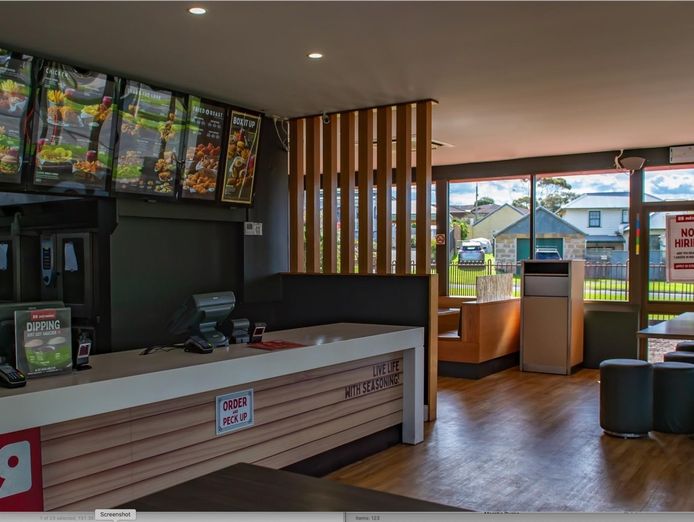 red-rooster-warrnambool-3