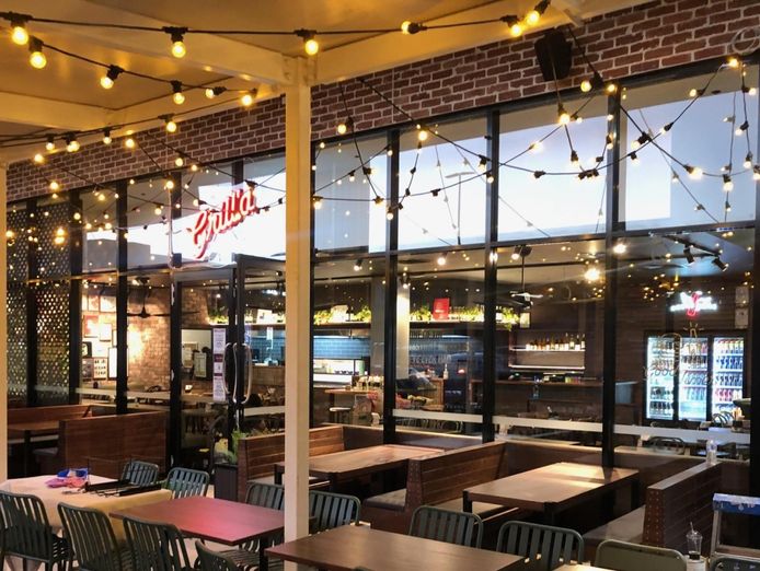 grill-39-d-townsville-lease-to-3031-great-entry-store-for-adedicated-owner-opera-0