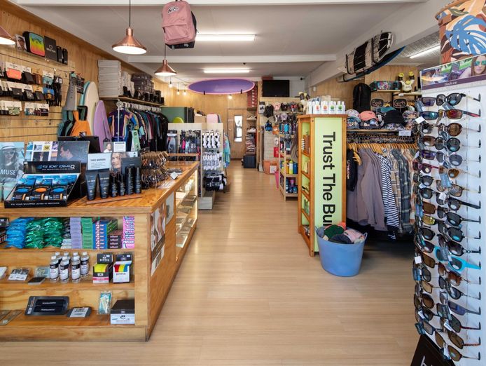 east-coast-surf-st-helens-retailer-extraordinaire-grand-opportunity-6