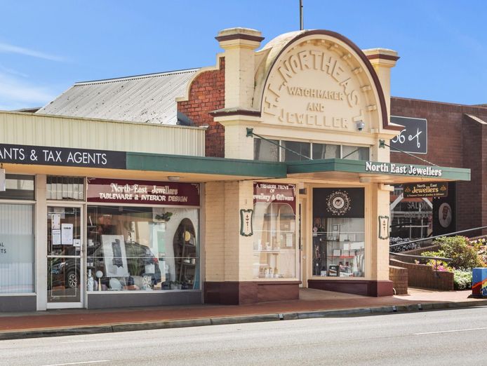 established-jewellery-amp-gift-store-52-years-of-success-scottsdale-tasma-0