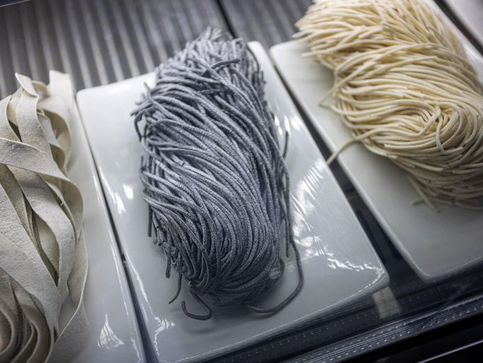 funky-pizza-shop-with-liquor-license-2