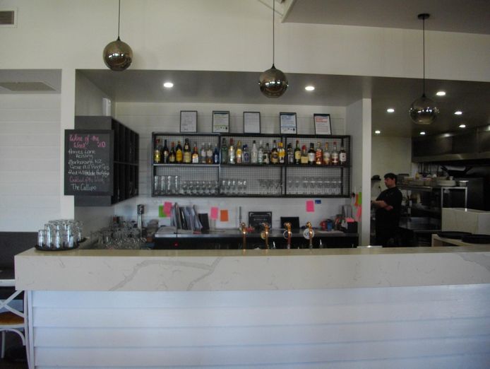 unique-heritage-style-restaurant-and-bistro-exceptional-income-opportunity-2