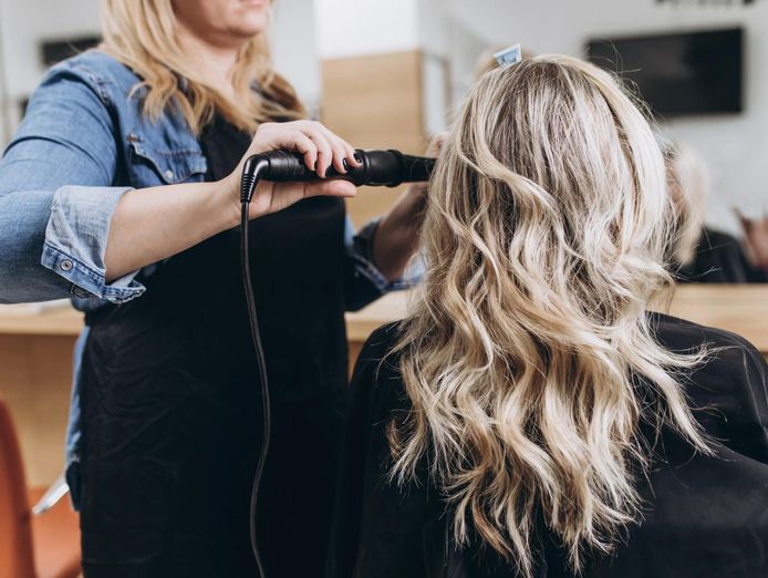 established-hair-amp-beauty-salon-in-prime-toowoomba-shopping-centre-location-1