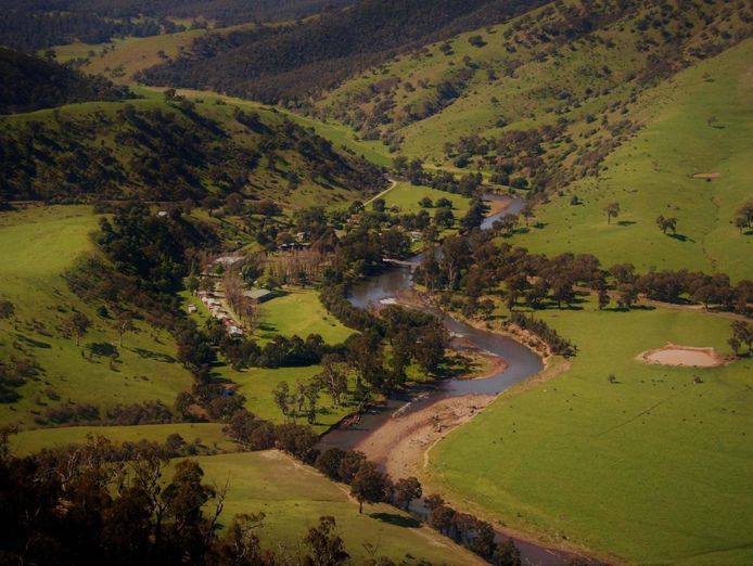 complete-off-grid-town-group-accommodation-caravan-park-general-store-fue-0