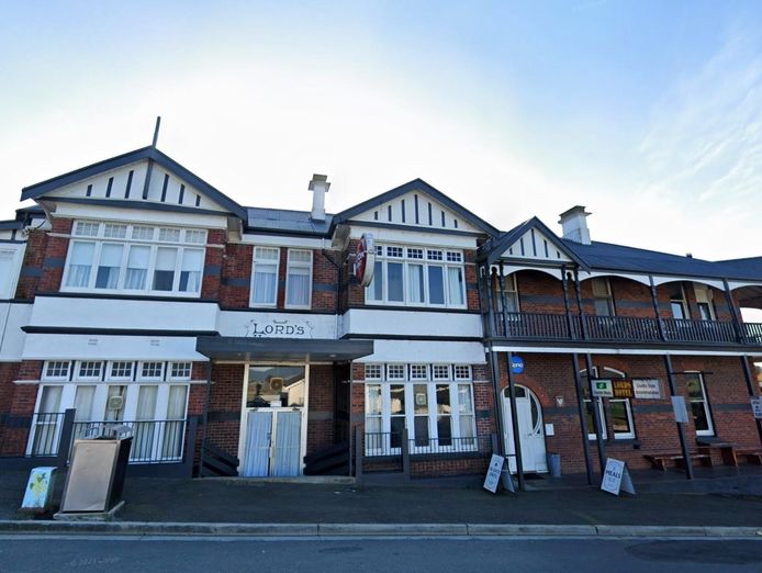 leasehold-landmark-lords-hotel-sought-after-rare-opportunity-offers-over-350-0-1