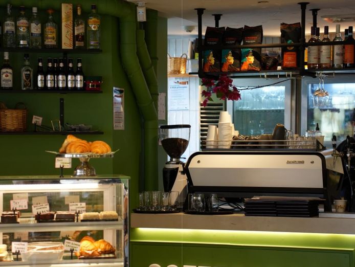 premium-cafe-amp-restaurant-with-liquor-licence-for-sale-albert-park-2