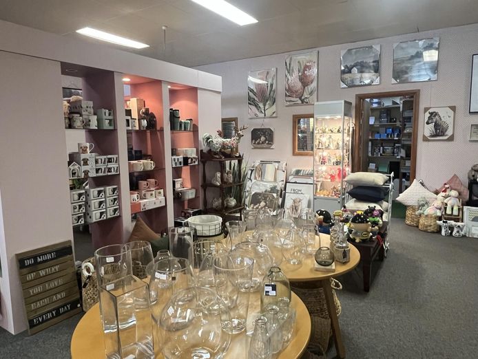 established-jewellery-amp-gift-store-52-years-of-success-scottsdale-tasma-5