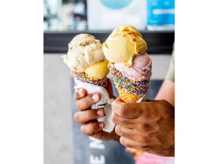 under-management-gelato-amp-dessert-bar-franchise-on-busy-burwoodroad-4