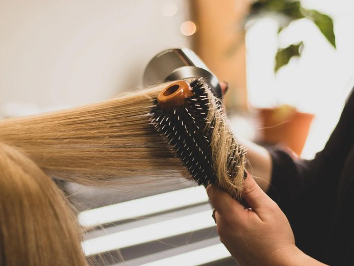 established-hair-amp-beauty-salon-in-prime-toowoomba-shopping-centre-location-2
