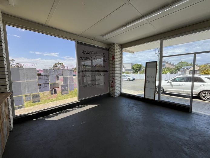 owner-occupier-or-investment-ideal-main-road-frontage-freehold-shop-blank-canvas-4