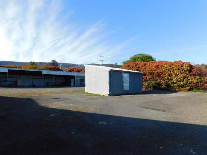 versatile-stca-residence-or-varied-commercial-application-backpackers-depot-wor-7