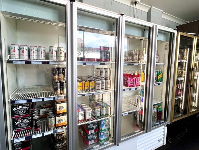 bottle-shop-and-tavern-75-000-wiwo-easy-operation-main-rd-frontage-highly-pro-2
