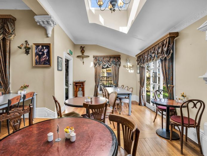 passive-investment-latrobe-georgian-style-building-5