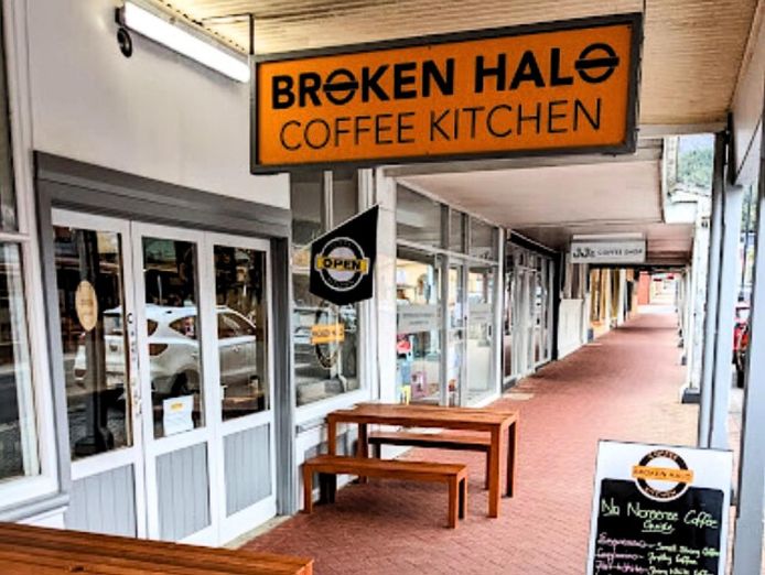 700-000-turnover-all-takeaway-queenstown-39-s-best-busiest-amp-only-takeaway-l-6