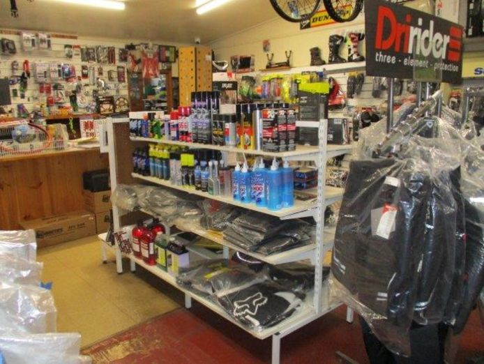 high-profits-automotive-service-centre-and-retail-t-o-fy2023-gt-1-1-mill-roi-1-3