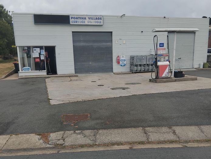 under-contract-poatina-freehold-service-station-55-000-sav-on-approx-1000m2-0