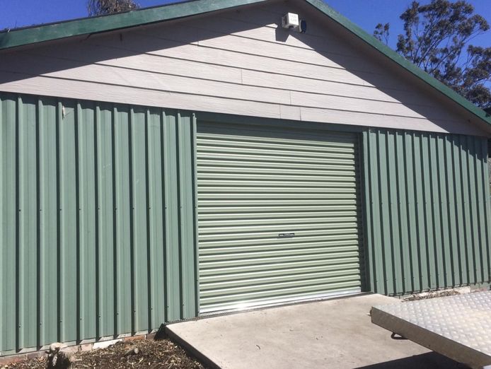 garage-doors-and-gate-installations-2