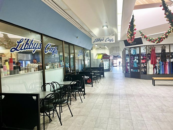 under-contract-long-established-fully-licensed-cafe-for-sale-devonport-t-o-7-30-0