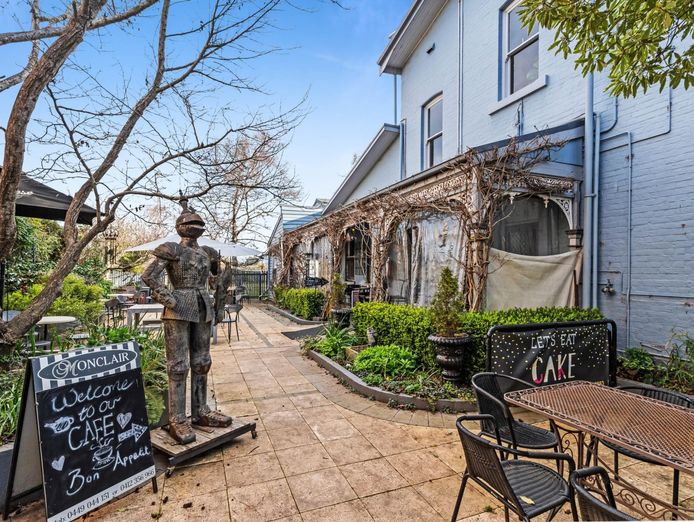 passive-investment-latrobe-georgian-style-building-3