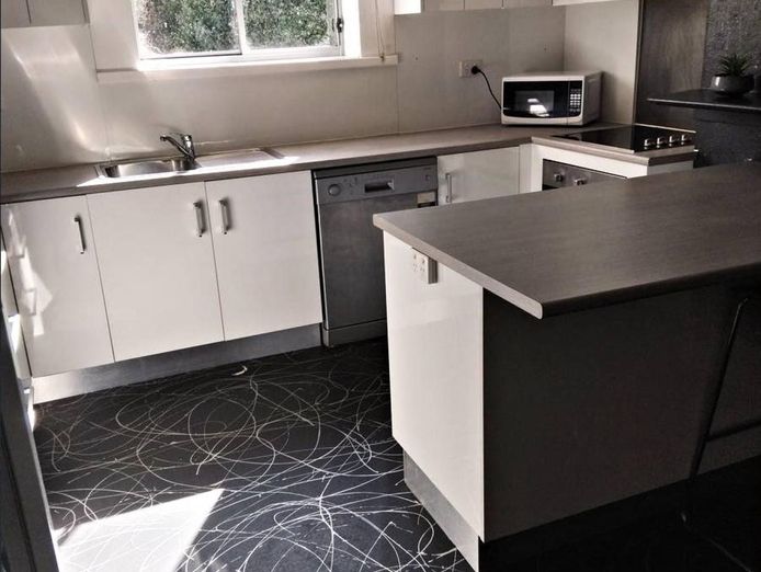 freehold-investment-deloraine-3-tenants-forecasted-roi-10-4