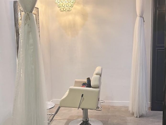 fully-fitted-hair-salon-walk-in-amp-start-trading-2