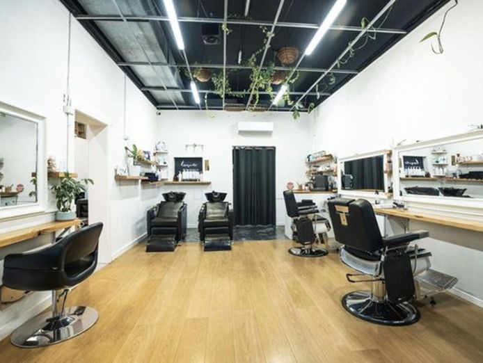 organic-and-sustainable-hair-salon-2