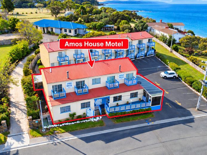 sea-change-east-coast-tasmania-7-holiday-ensuite-rooms-3-br-owners-home-restau-0